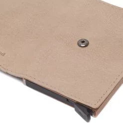 The Chesterfield Brand Paris -Boutique-Taschenladen Chesterfield Brand C08 044105 3 600x600