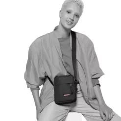 Eastpak The One -Boutique-Taschenladen EK045008 600x600