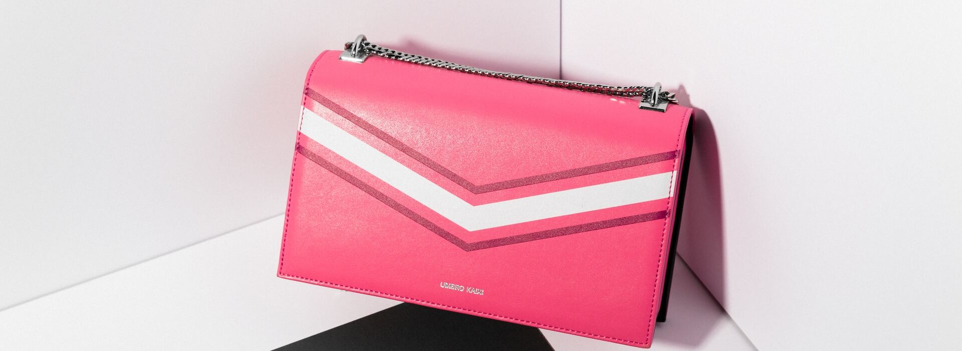 Boutique-Taschenladen -Boutique-Taschenladen creative headline UiM5WNmE Qw unsplash 1